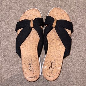 Brand new Clark’s Cloudstepper sandals